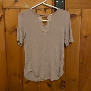 Day Trip XS tan 3/4 sleeve shirt